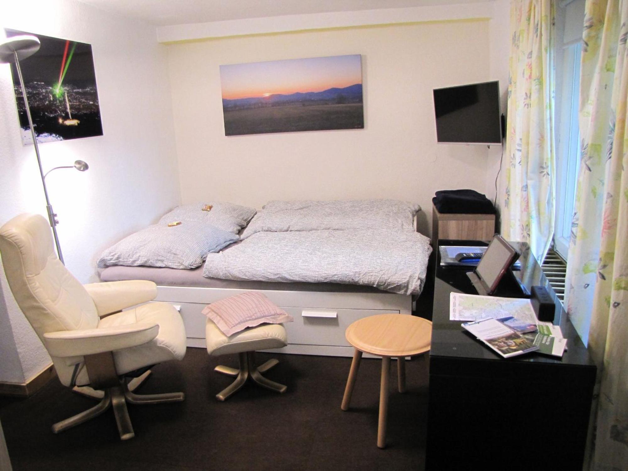 Apartment Hugo37 Am Bergpark Касел Екстериор снимка